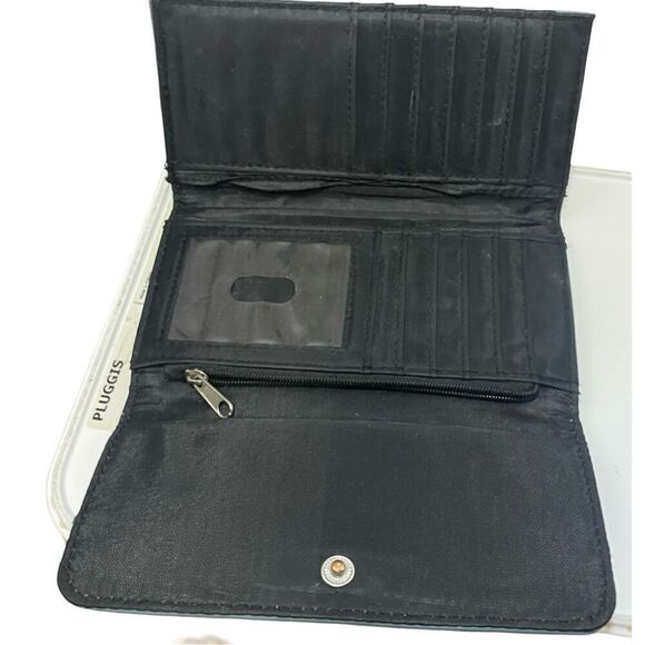 Nicole Miller Wallet - Picture 4 of 4